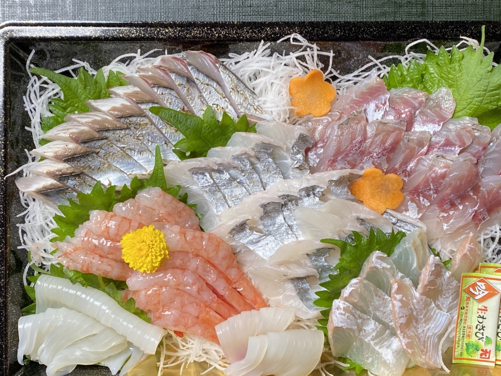 ６月　刺身盛り合わせ